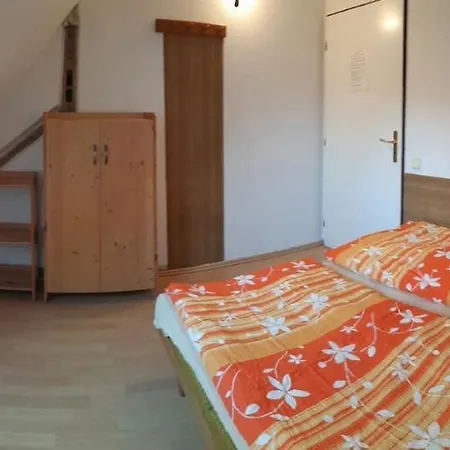 Homestay Pod Lipou *